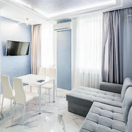 Royal Premier Daire Lviv