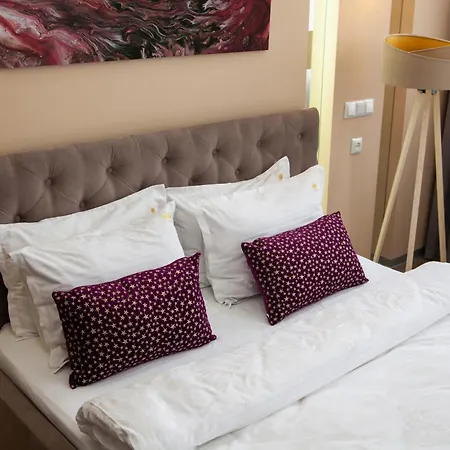 Royal Premier Apartamento Leópolis