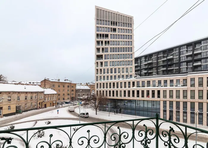 Royal Premier * Lviv